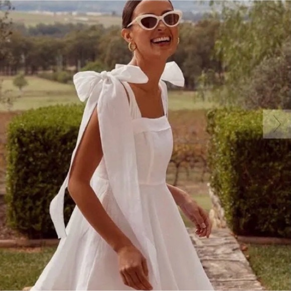 dissh aisle linen dress DISSH AISLE WHITE LINEN BACK BOW DRESS NWT Women's Sz Au 10/ US 6 Mini Dress